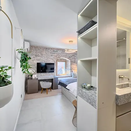 ゲストハウス Magnolia Luxury 4*