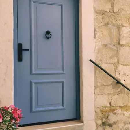 Magnolia Luxury سبليت
