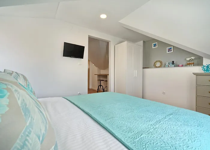 Magnolia Luxury Split